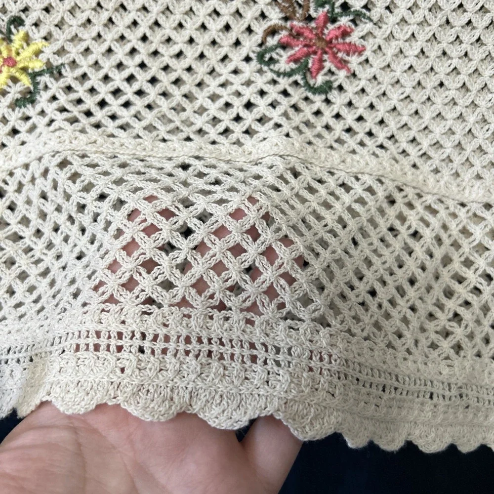 Rebellion Again Womens Crochet Crop Top Size L Cream Embroidered Dainty Festival